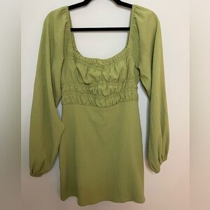 Green Long Sleeve Dress 🍸 Size: Medium / Brand: Lelis